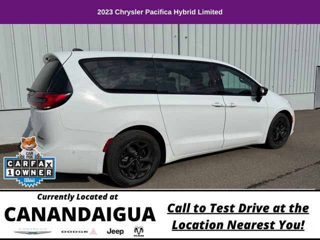 Used 2023 Chrysler Pacifica Limited w/ S Appearance Package FWD image 6