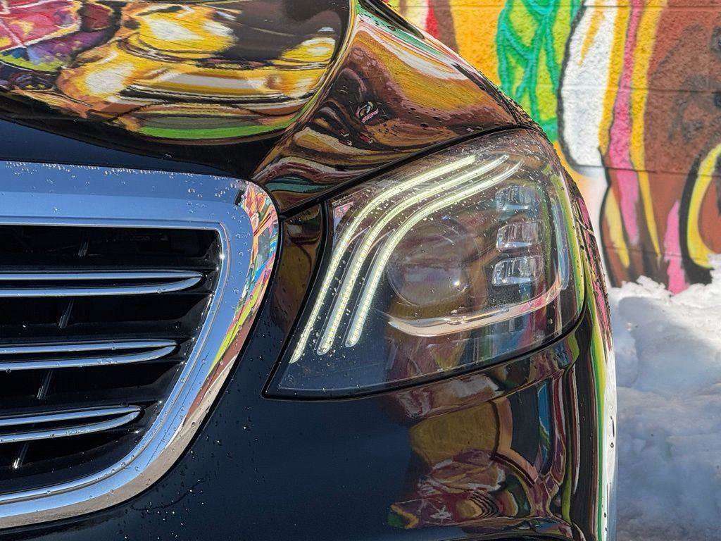 Used 2019 Mercedes-Benz S 560 4MATIC Sedan w/ AMG Line Exterior image 6