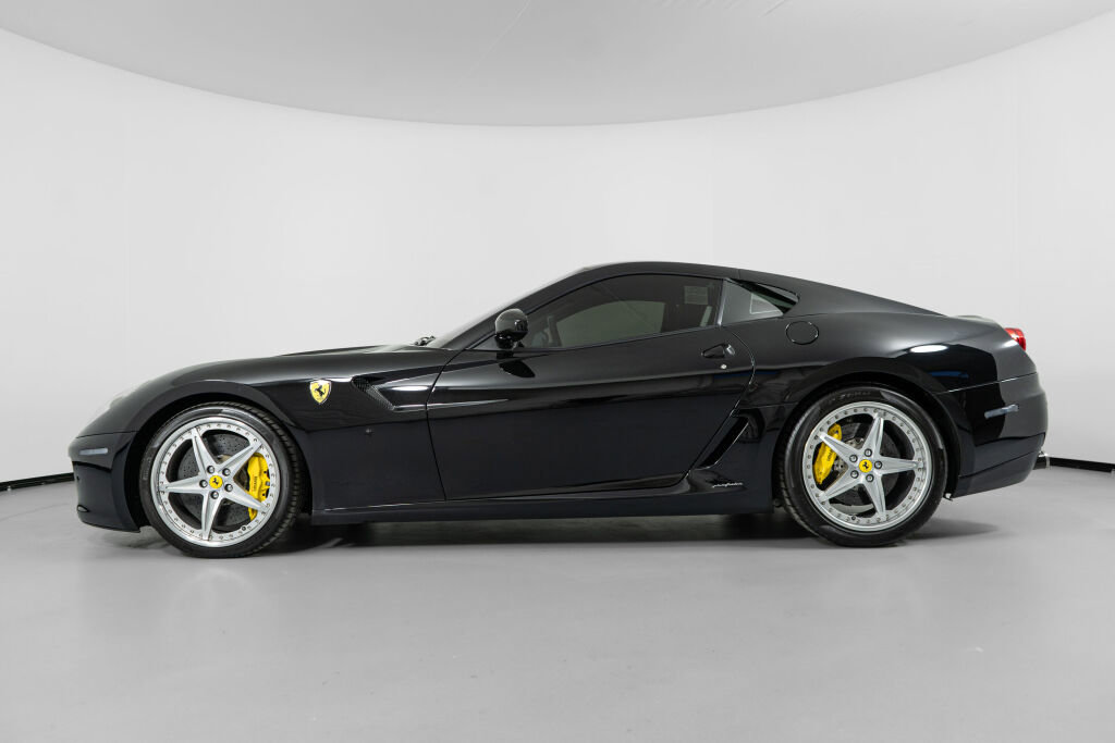 Used 2010 Ferrari 599 GTB Fiorano image 3