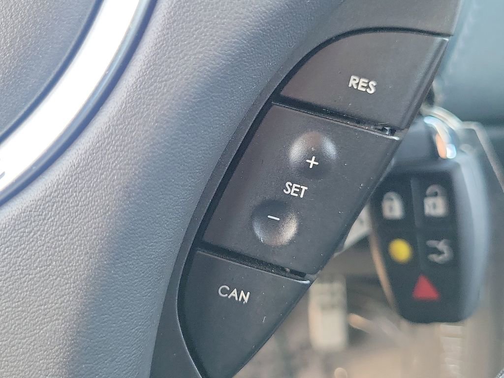 Used 2007 Aston Martin DB9 Volante image 6