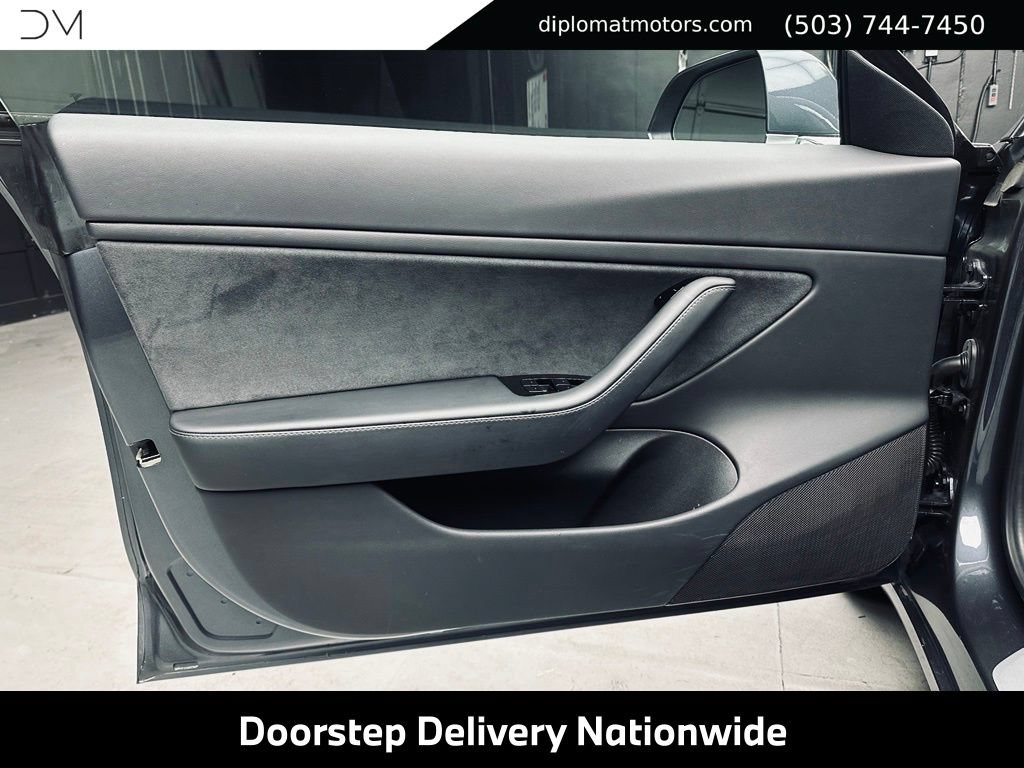 Used 2018 Tesla Model 3 Long Range RWD image 24