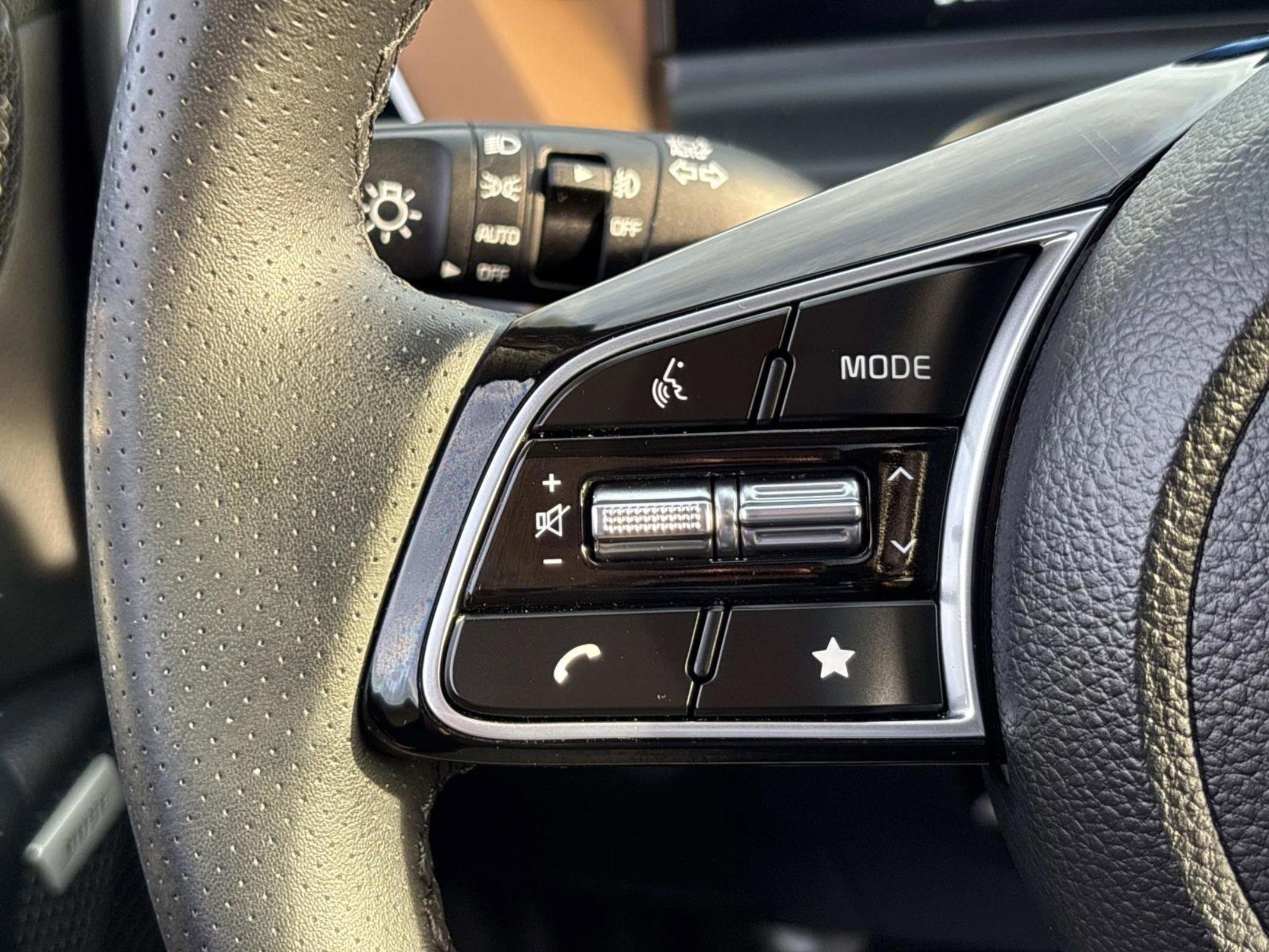 Used 2024 Kia Seltos SX w/ SX Sunroof Package image 28