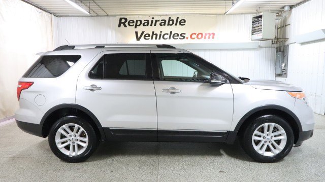 Used 2014 Ford Explorer XLT image 4