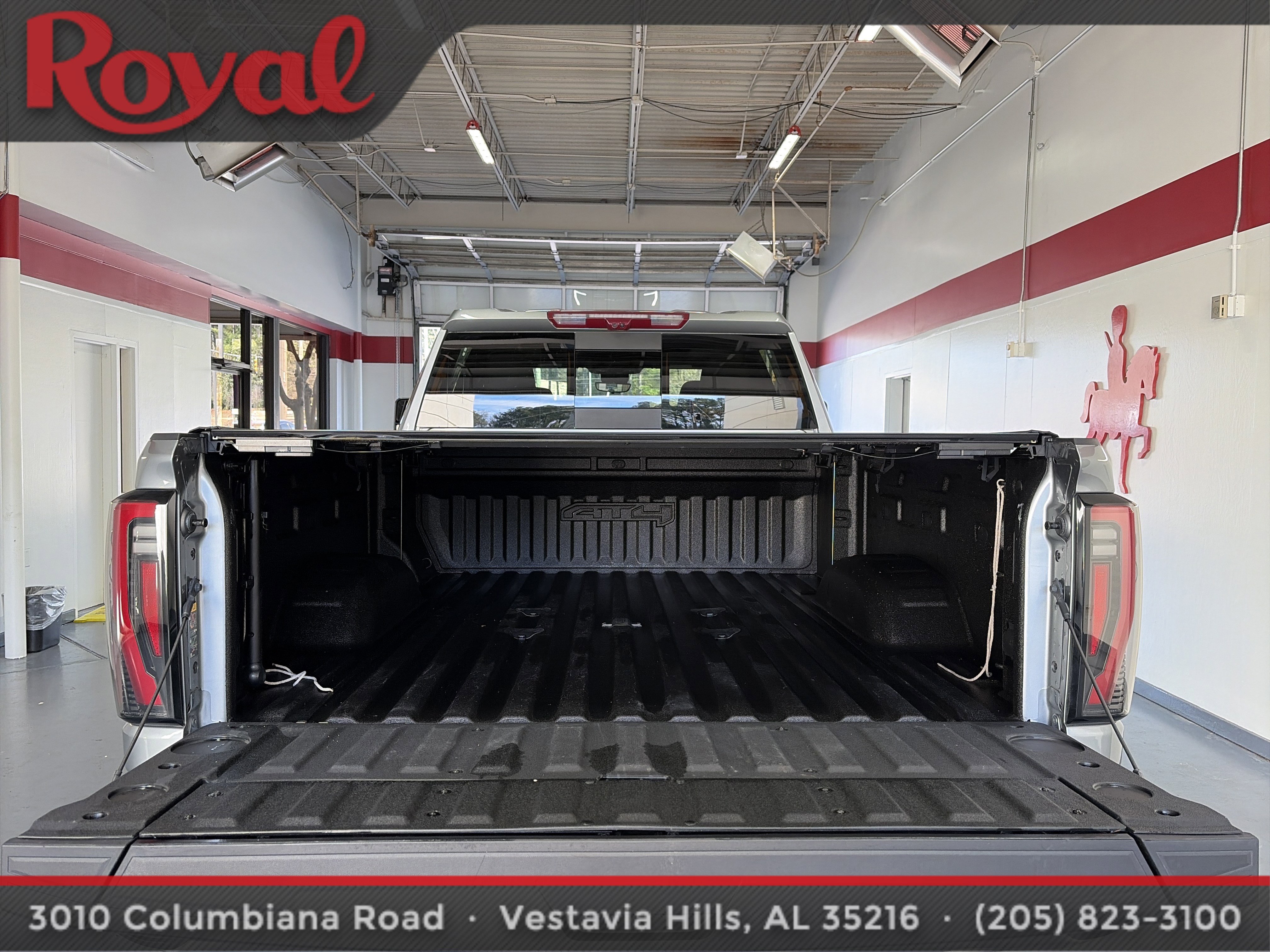 Used 2024 GMC Sierra 3500 AT4 w/ AT4 Premium Plus Package image 5