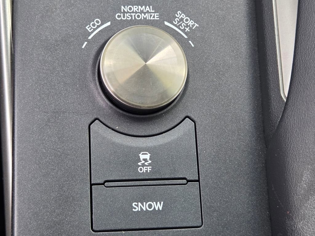 Used 2018 Lexus IS 350 F Sport w/ F Sport Package image 16