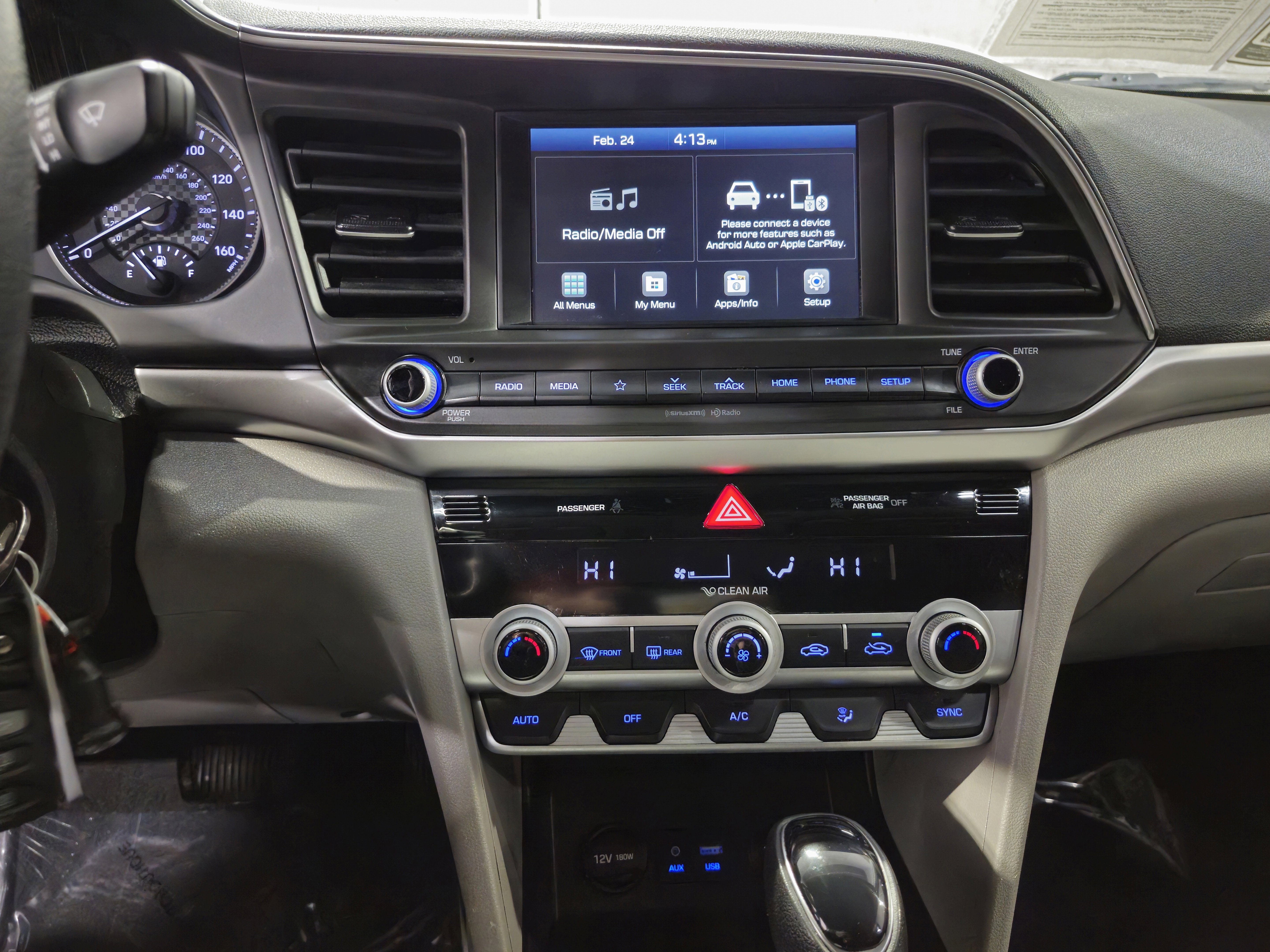 Used 2020 Hyundai Elantra SEL image 26