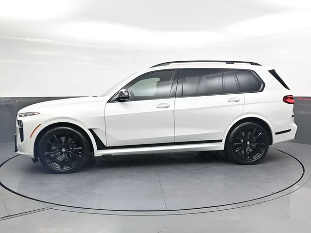 Used 2025 BMW X7 M60i AWD/4WD image 9