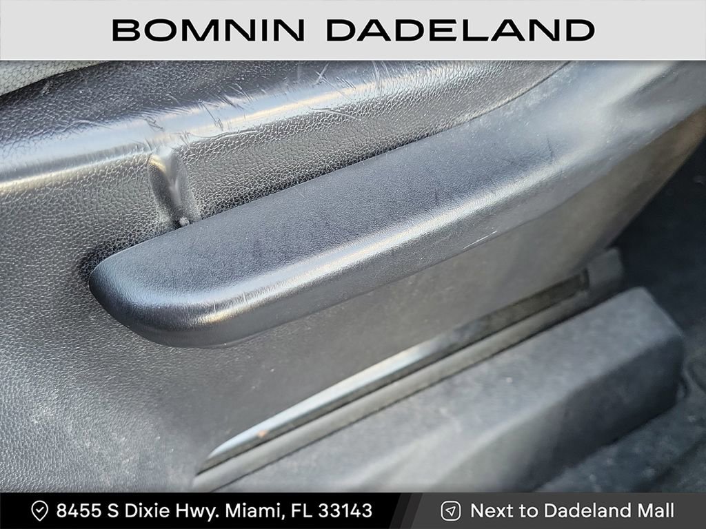 Used 2021 Chevrolet Silverado 1500 Custom image 12