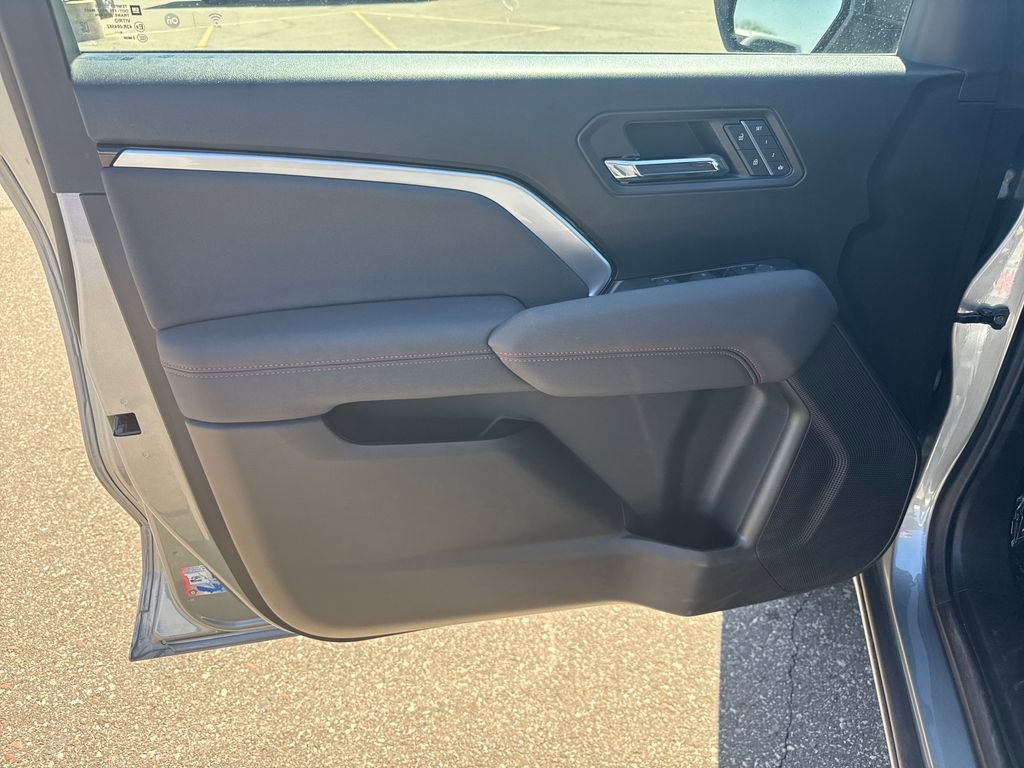 Certified 2024 Chevrolet Colorado Z71 w/ Z71 Convenience Package 2 AWD/4WD image 12