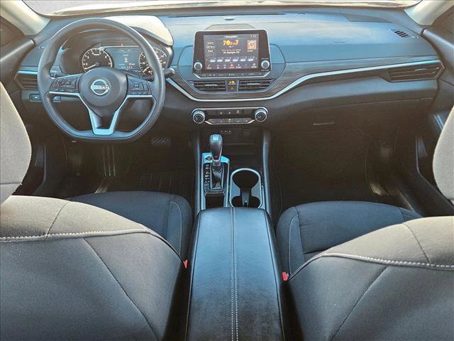 Used 2024 Nissan Altima 2.5 SV image 17