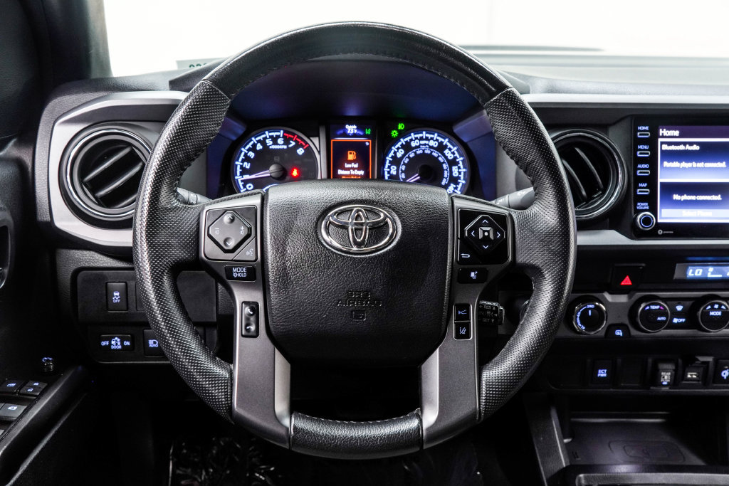 Used 2021 Toyota Tacoma TRD Sport AWD/4WD image 23
