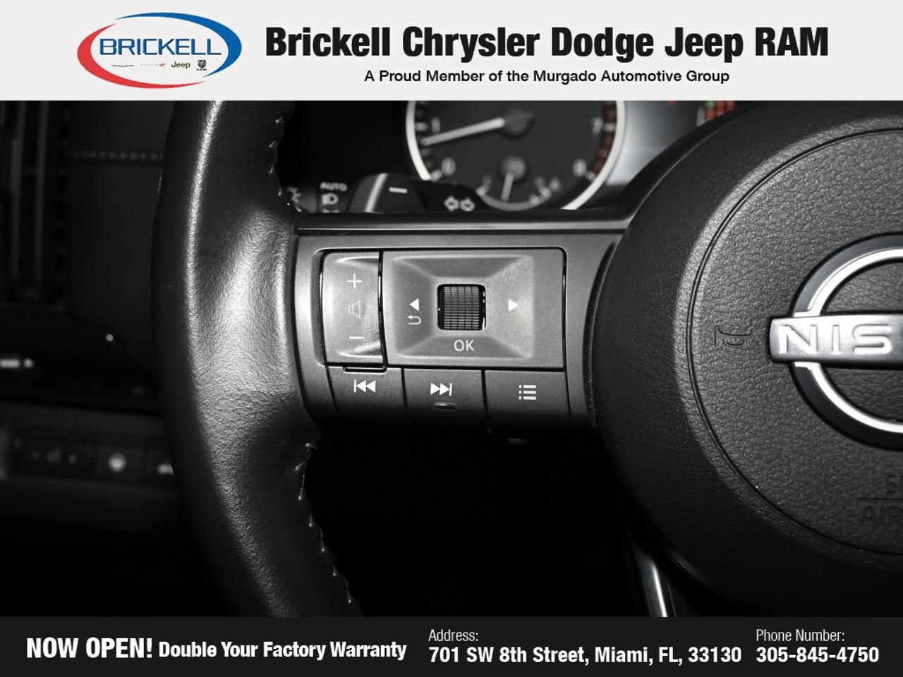 Used 2025 Nissan Pathfinder SV FWD image 36