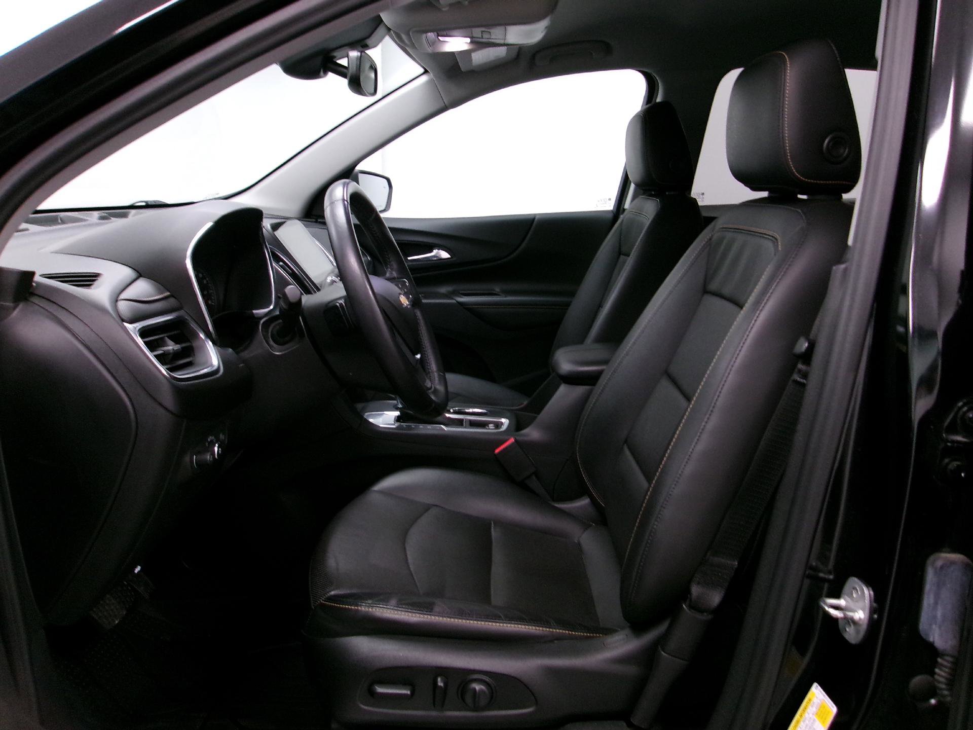 Used 2020 Chevrolet Equinox Premier w/ LPO, Floor Liner Package image 8