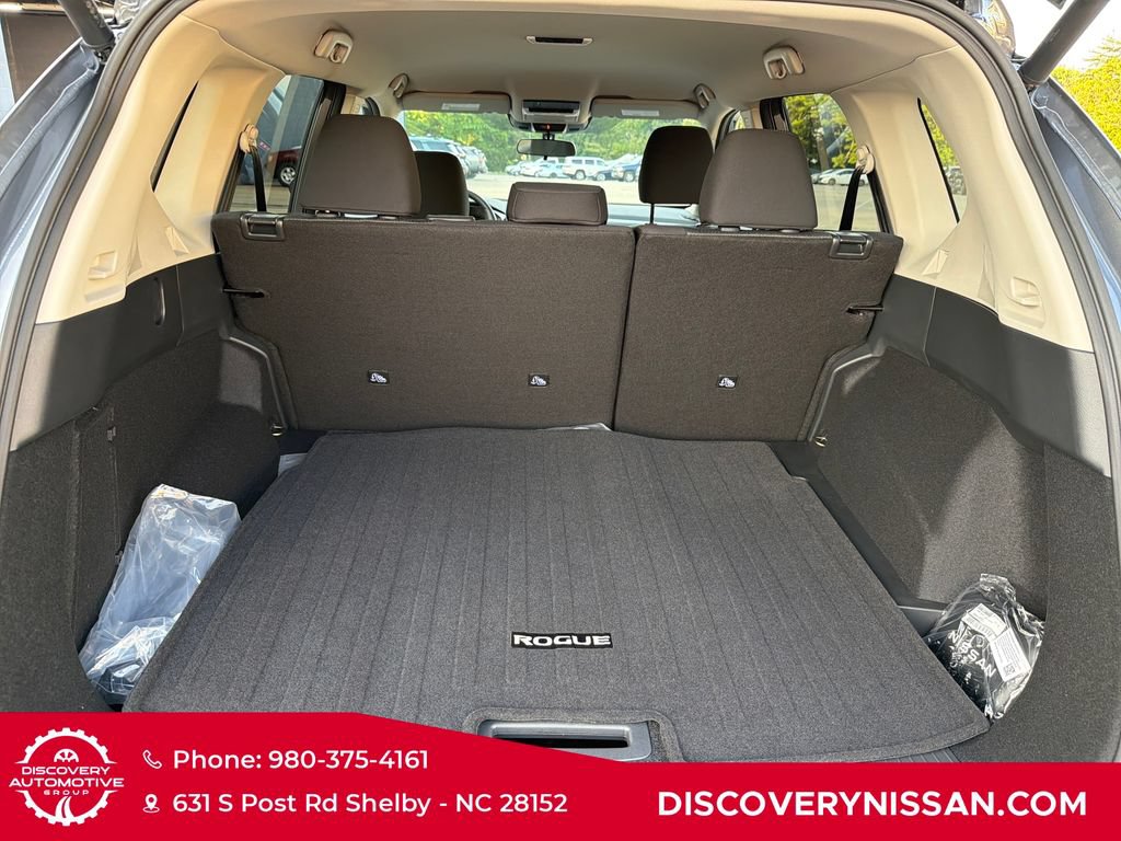 New 2026 Nissan Rogue SV AWD/4WD image 31