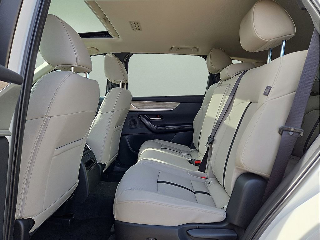 New 2026 MAZDA CX-90 Plug-In Hybrid w/ Preferred image 16