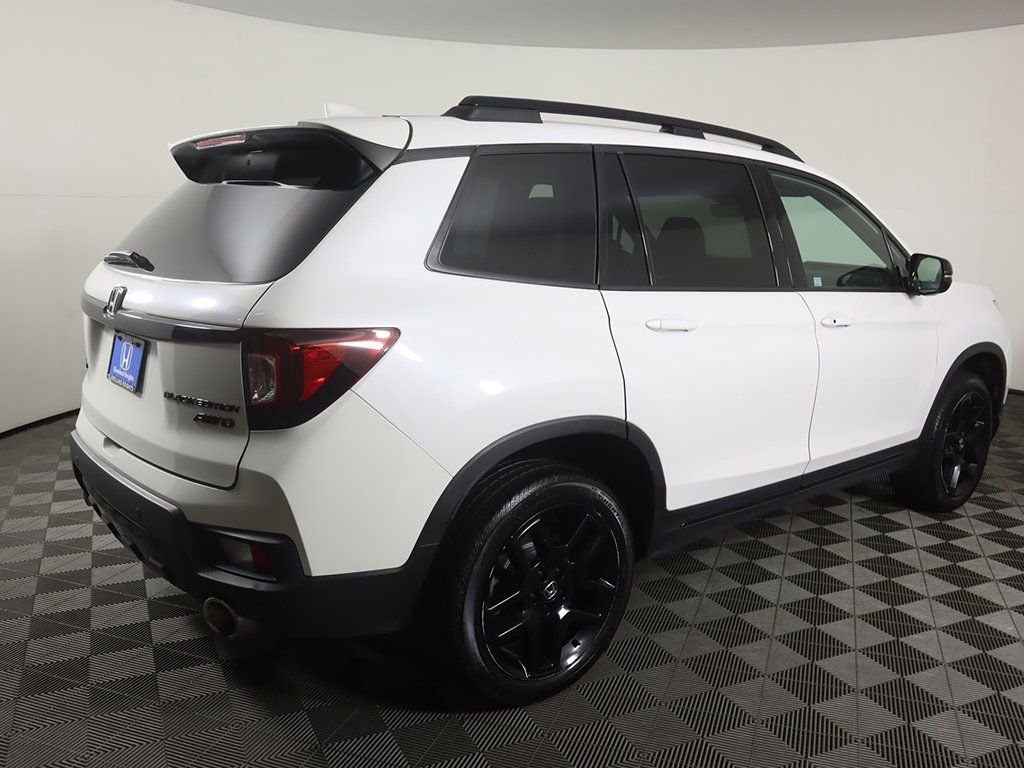 Used 2024 Honda Passport Black Edition image 13