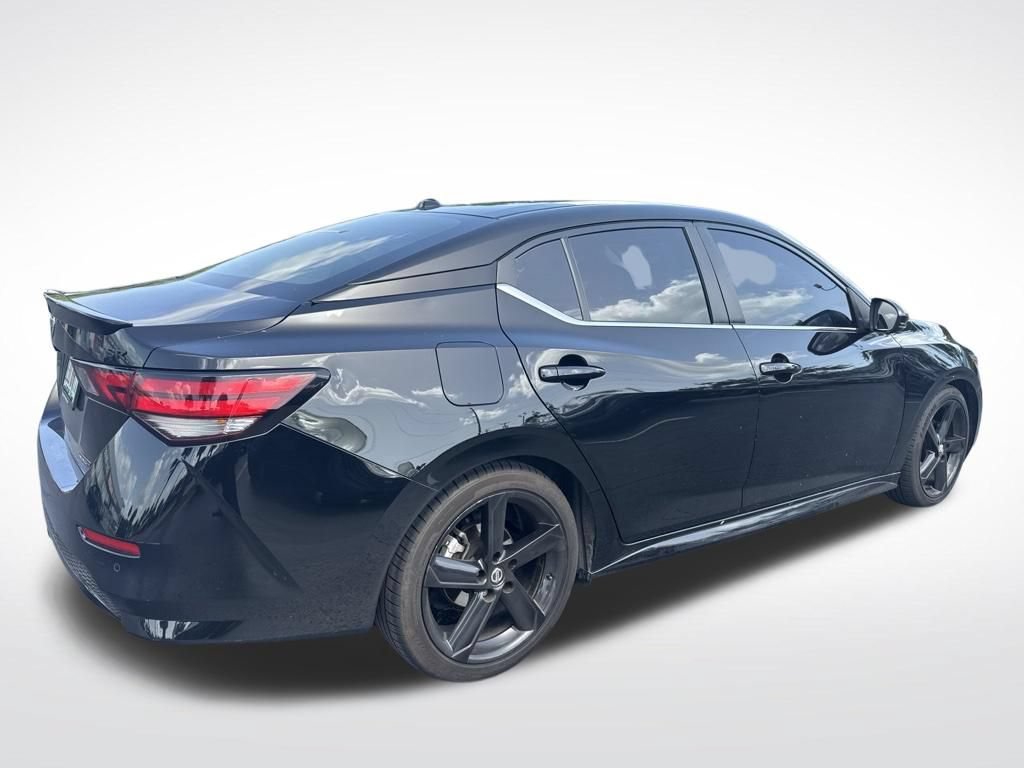 Certified 2023 Nissan Sentra SR w/ Midnight Edition Package FWD image 4