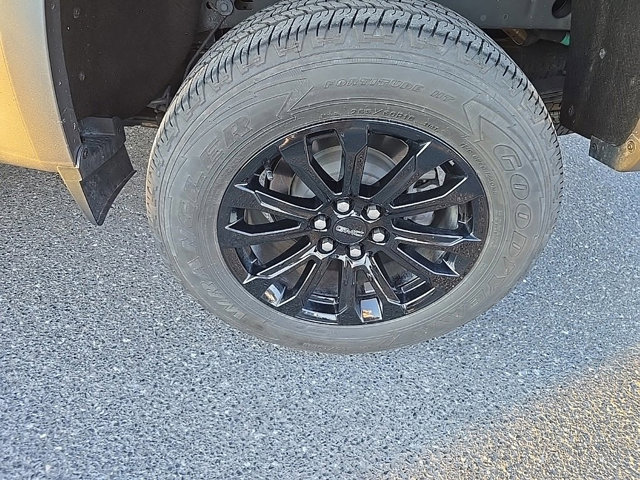 Certified 2022 GMC Canyon Elevation w/ Elevation Premium Package image 13