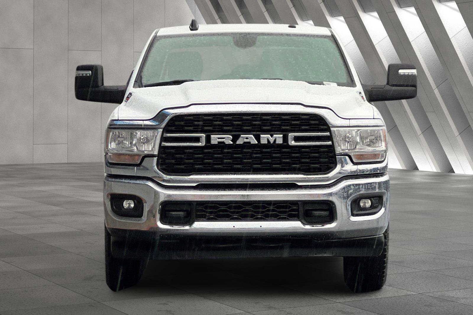 Used 2024 RAM 3500 Big Horn image 9