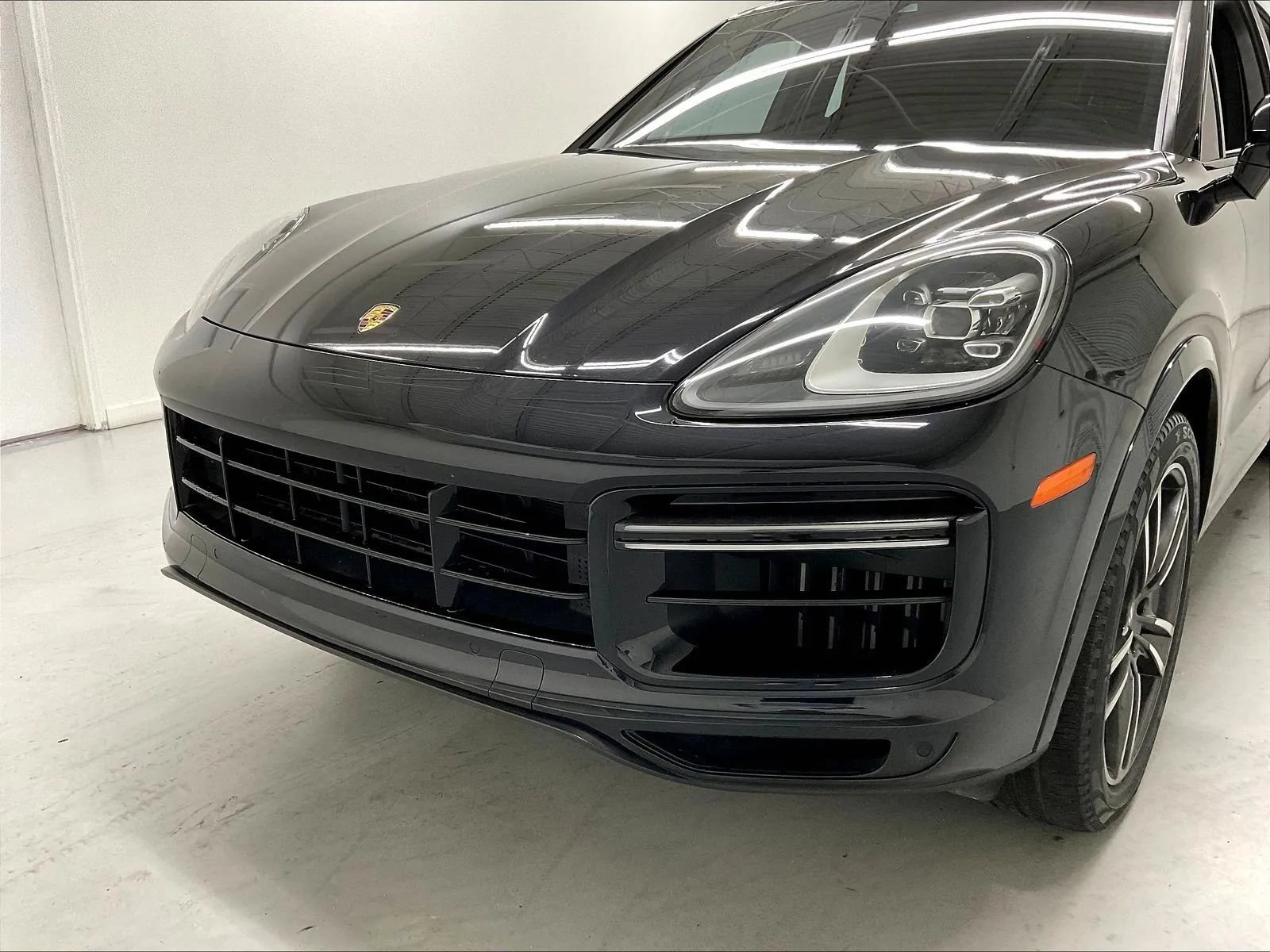 Used 2019 Porsche Cayenne Turbo AWD/4WD image 48