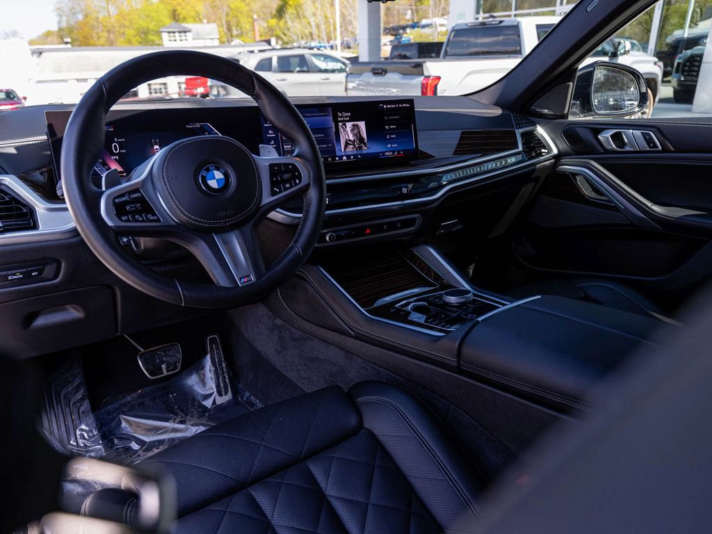 Used 2026 BMW X6 xDrive40i AWD/4WD image 17