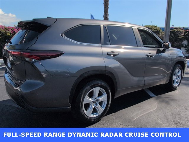 Used 2024 Toyota Highlander LE image 8