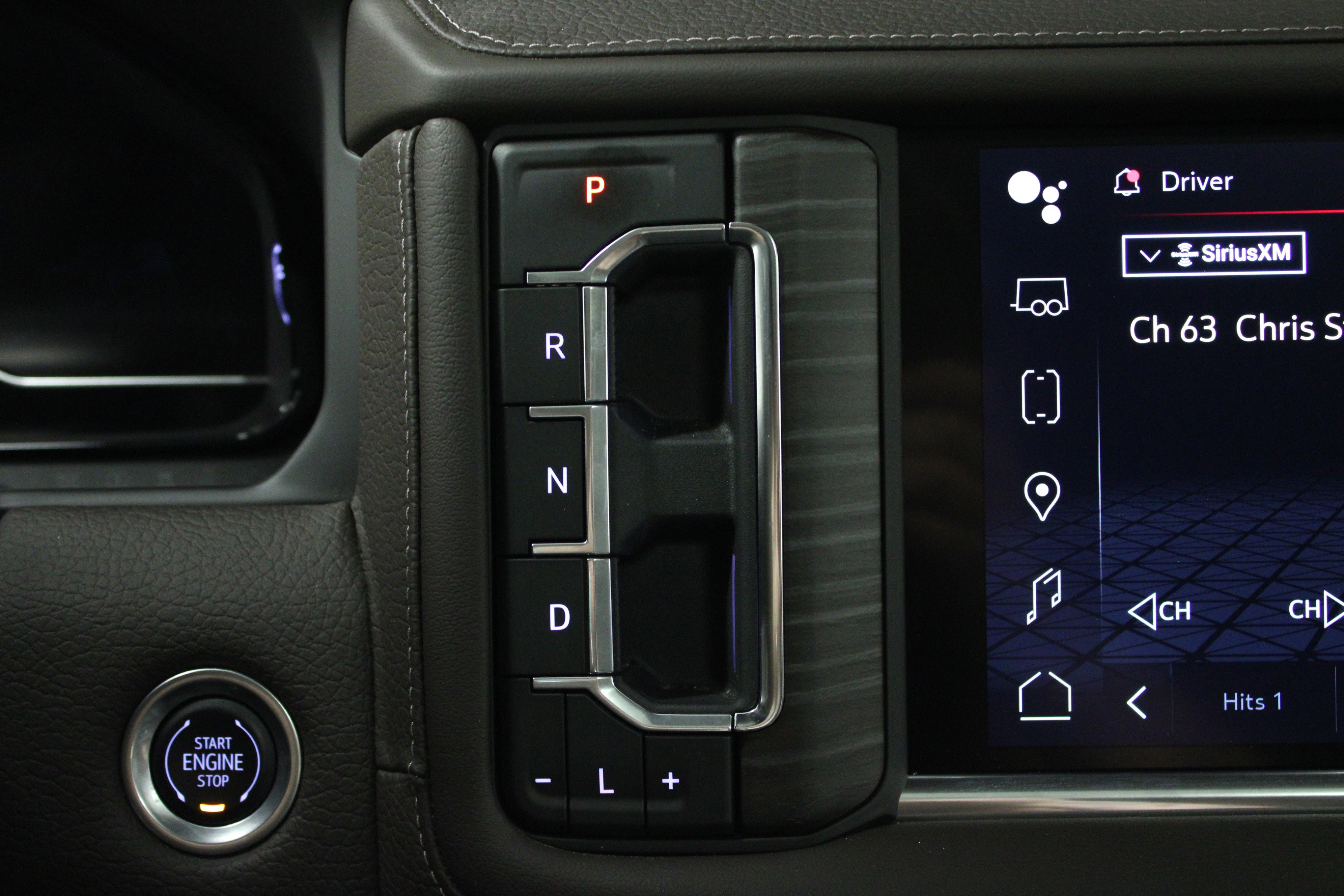 Used 2024 GMC Yukon XL Denali image 24