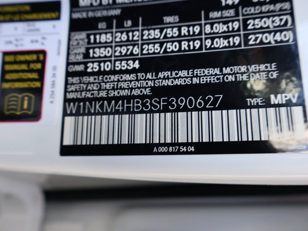 Certified 2025 Mercedes-Benz GLC 300 4MATIC image 40