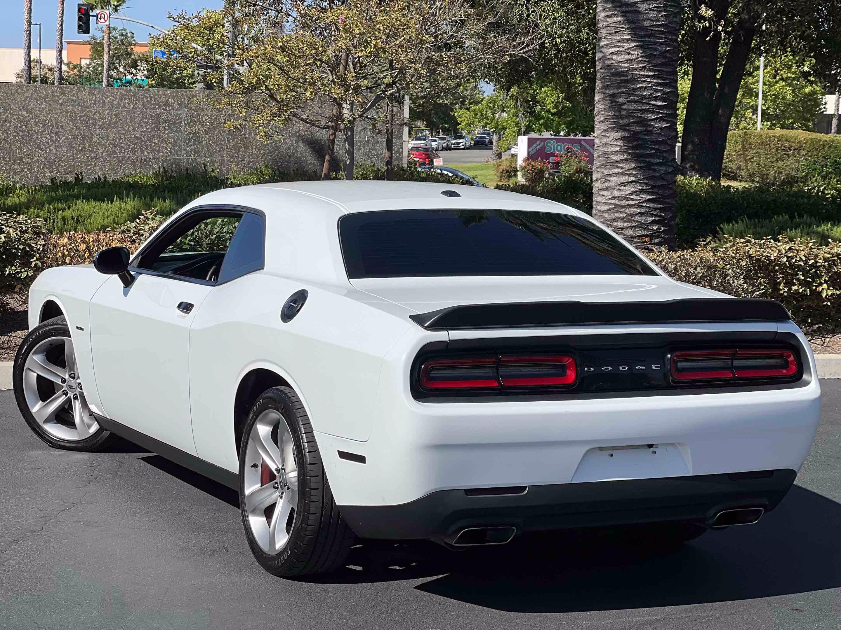 Used 2017 Dodge Challenger R/T RWD image 30