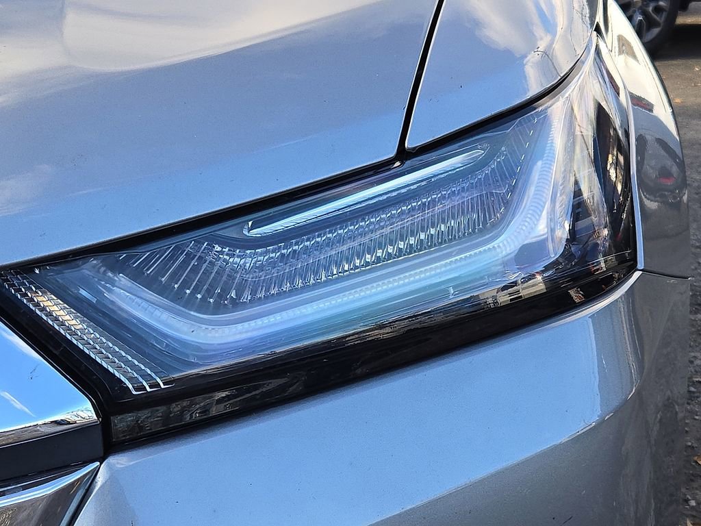 Used 2023 Chevrolet Traverse LT image 13