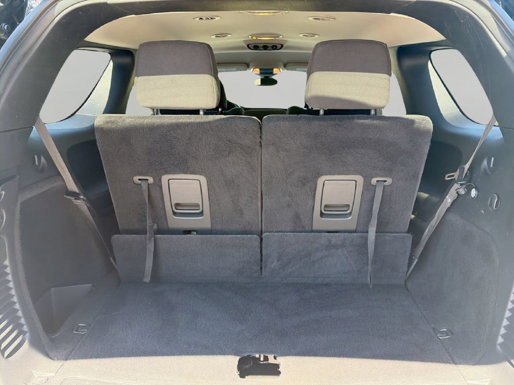 Used 2021 Dodge Durango SXT w/ 3rd Row Seating Group RWD image 9