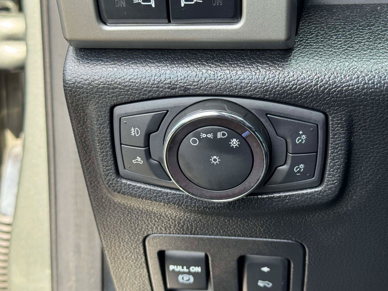 Used 2019 Ford F150 Lariat AWD/4WD image 19