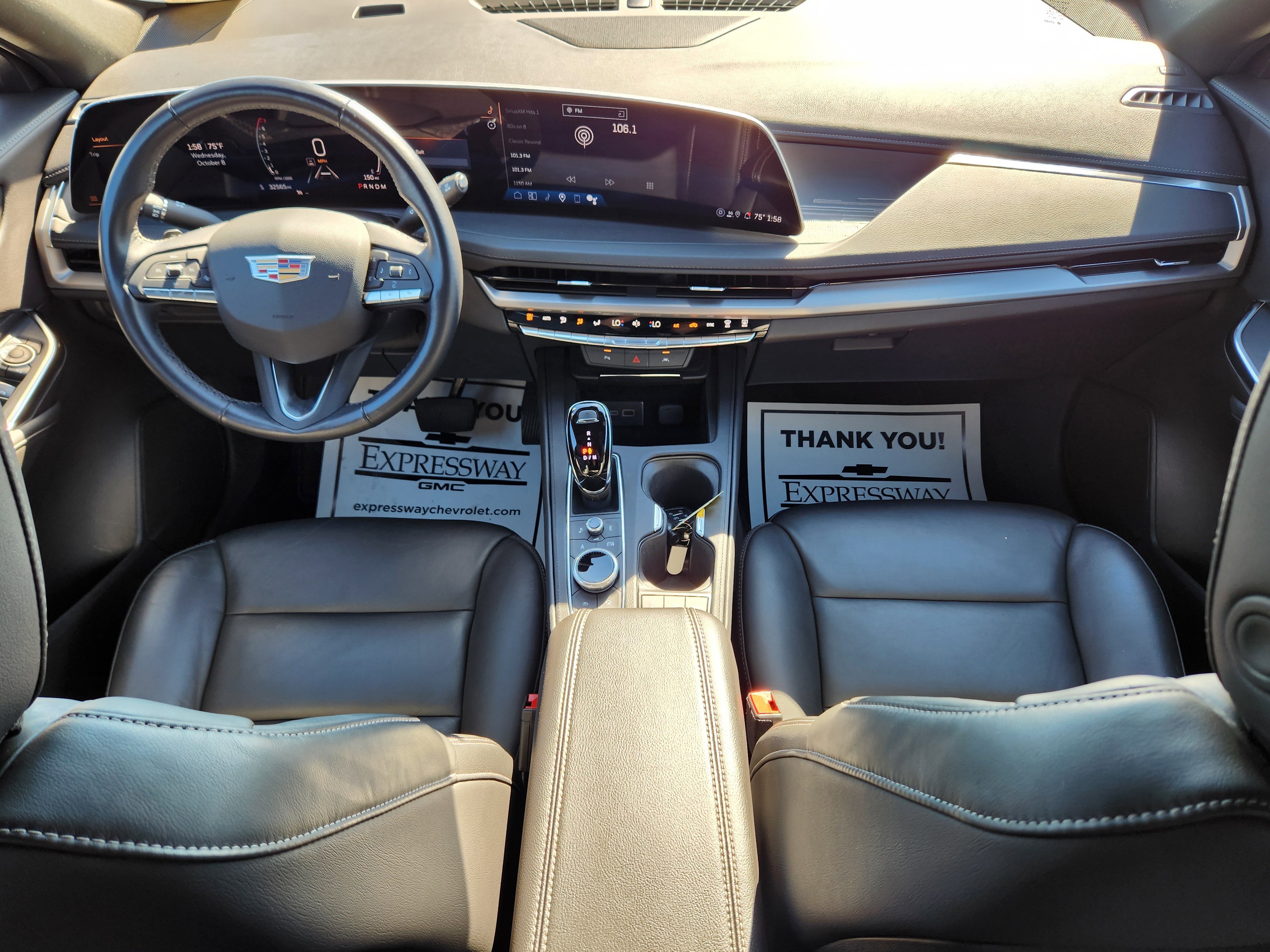 Used 2025 Cadillac XT4 Premium Luxury image 15