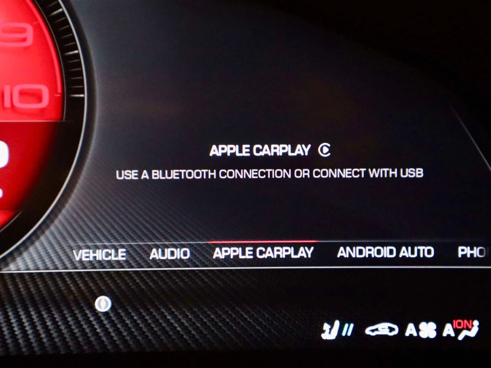 Certified 2025 Ferrari Purosangue AWD/4WD image 38