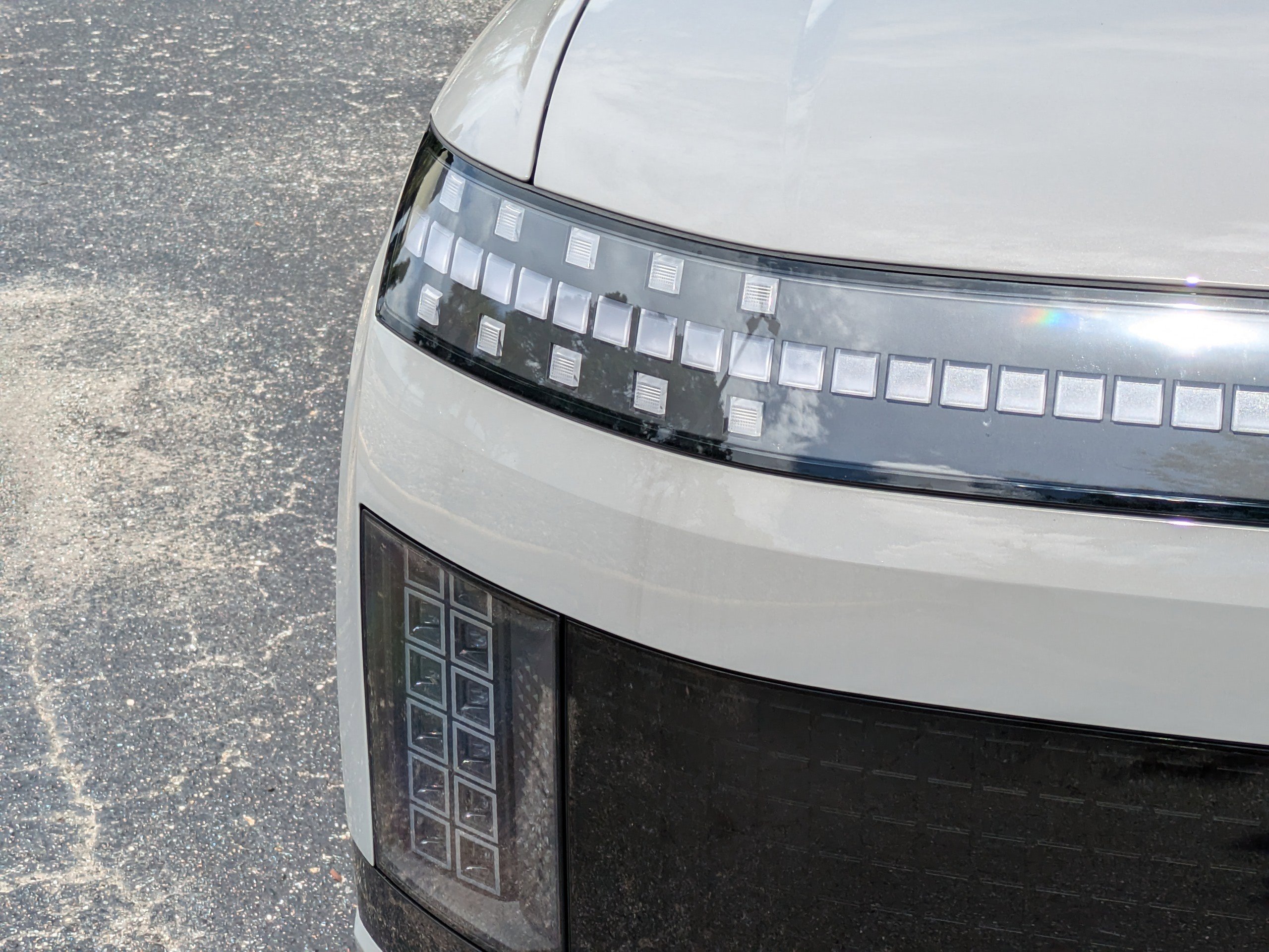 New 2026 Hyundai Ioniq 9 Calligraphy image 9