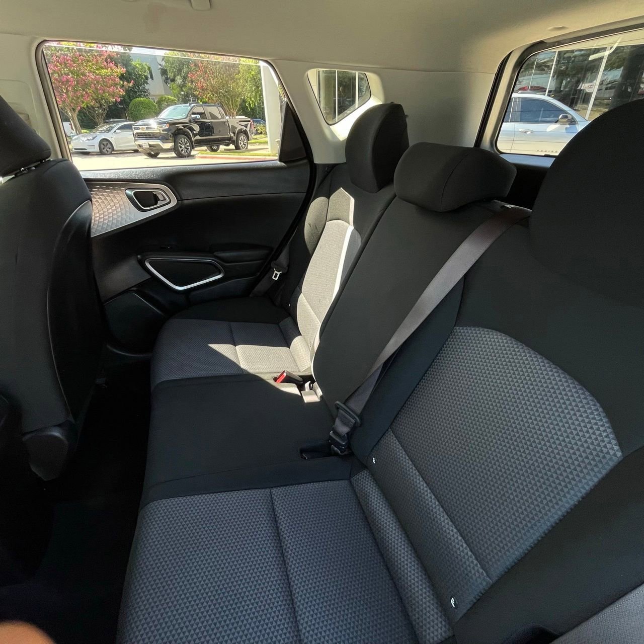 Used 2024 Kia Soul LX w/ Option Group 015 FWD image 22