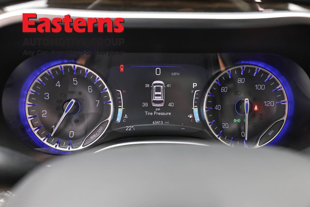 Used 2023 Chrysler Pacifica Limited FWD image 18