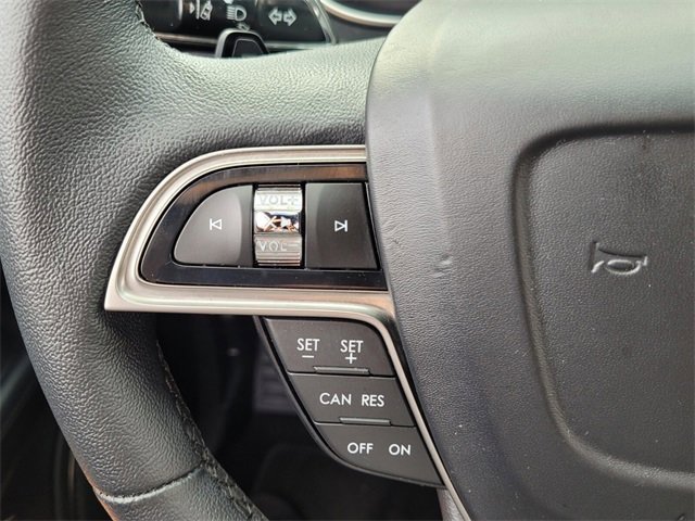 Used 2020 Lincoln Nautilus FWD image 25