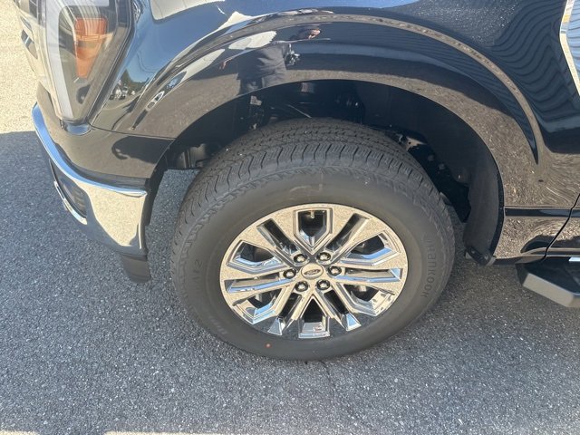 New 2025 Ford F150 Lariat w/ Equipment Group 501A Mid image 10