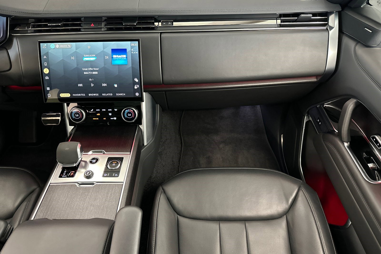 Used 2023 Land Rover Range Rover SE image 29