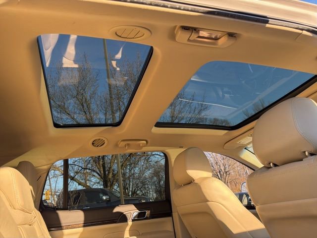 Used 2018 Lincoln MKT AWD w/ Technology Package image 17