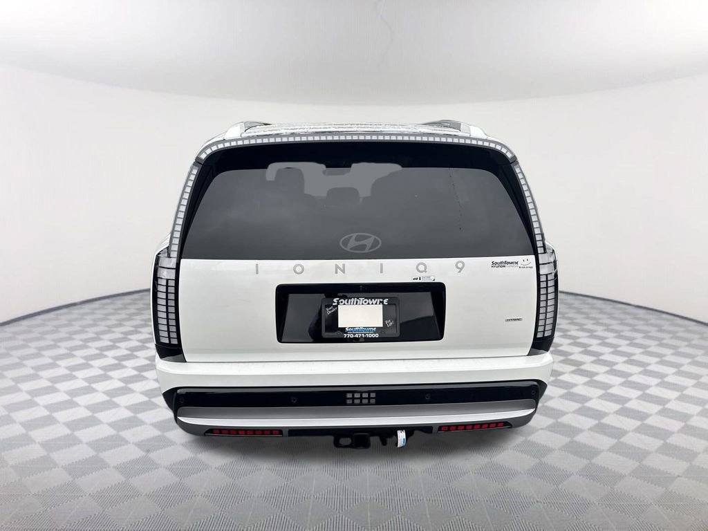 New 2026 Hyundai Ioniq 9 SEL w/ Tow & Go Package AWD/4WD image 6
