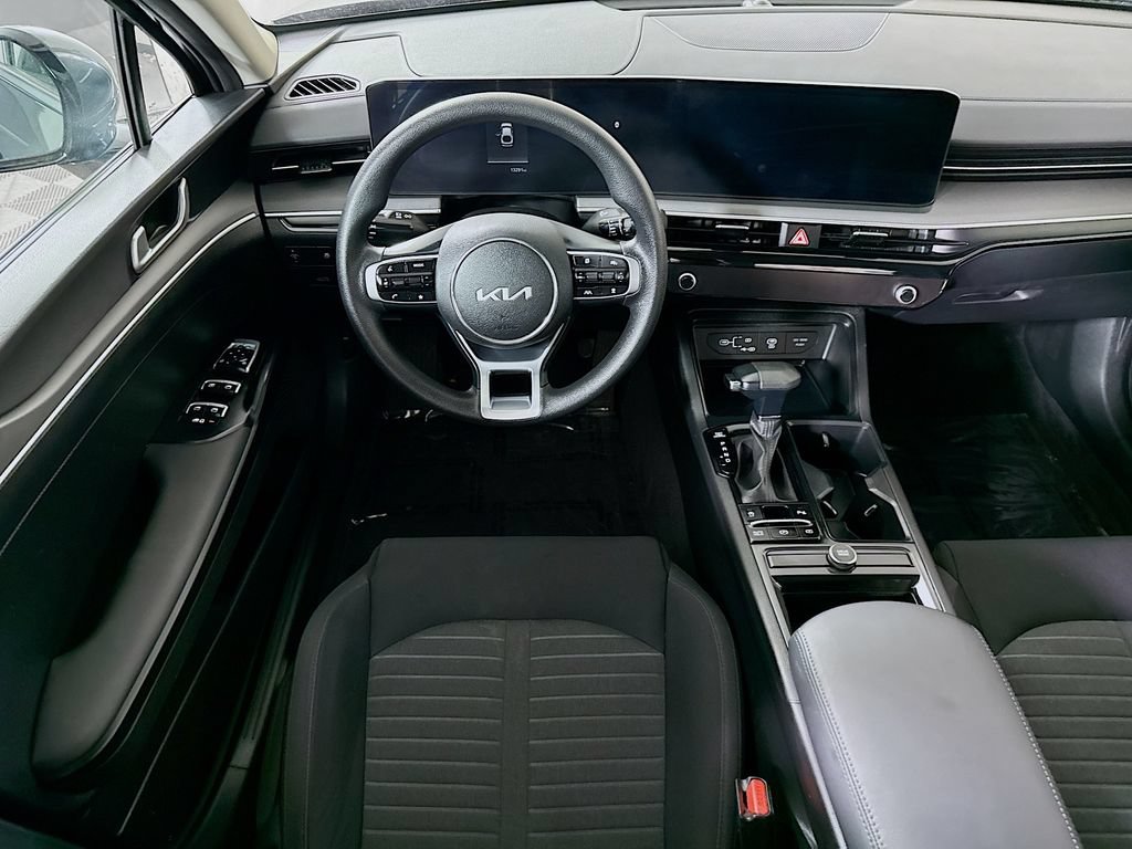 Certified 2025 Kia K5 LXS FWD image 4