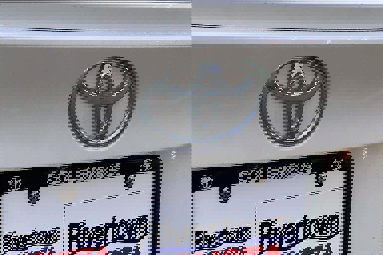 Used 2021 Toyota C-HR LE image 9