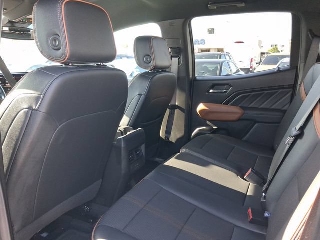 Used 2025 GMC Canyon AT4 AWD/4WD image 5