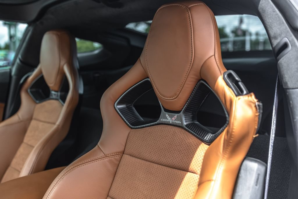 Used 2015 Chevrolet Corvette Stingray Coupe w/ 3LT Preferred Equipment Group RWD image 21