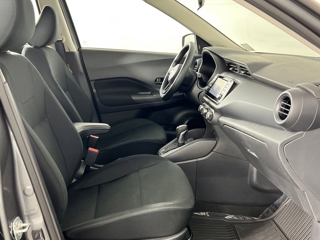 Used 2025 Nissan Kicks Play S image 19