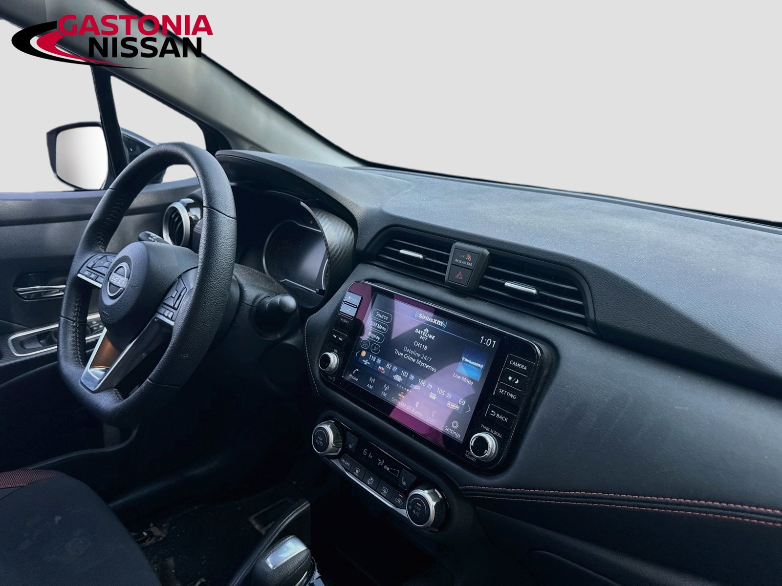 Used 2024 Nissan Versa SR FWD image 26