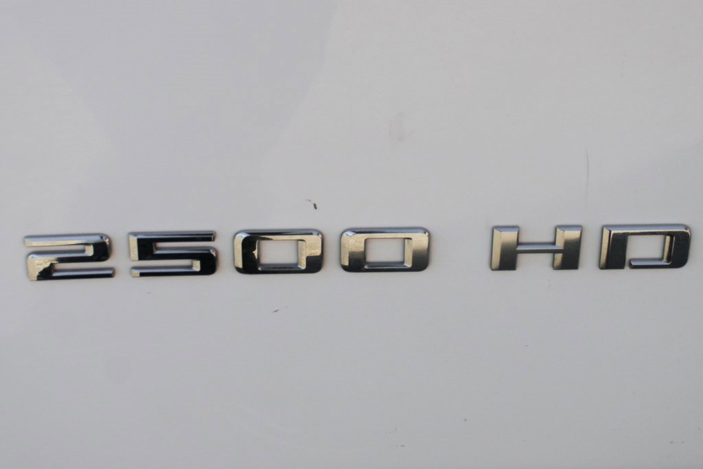 Used 2024 Chevrolet Silverado 2500 LT image 45