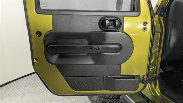 Used 2008 Jeep Wrangler X AWD/4WD image 13